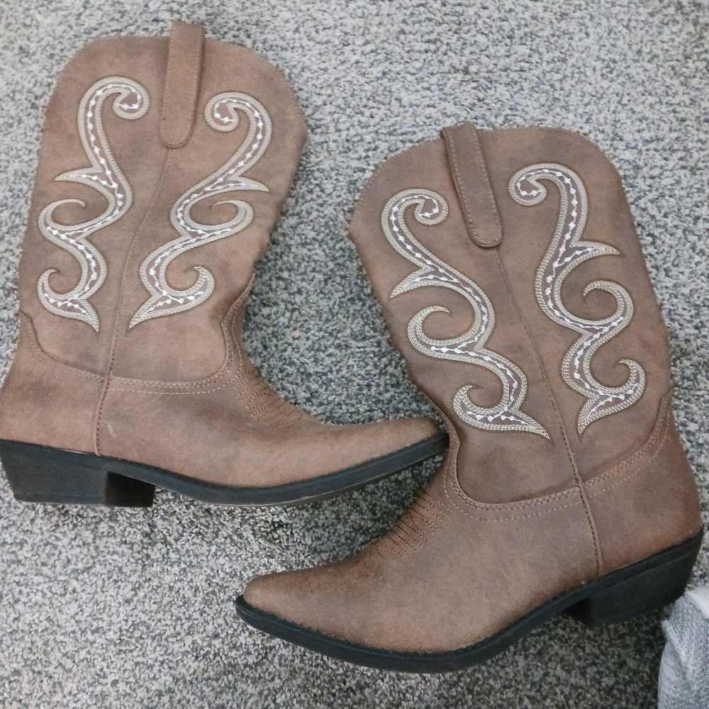 American Rag cowgirl boots 8.5